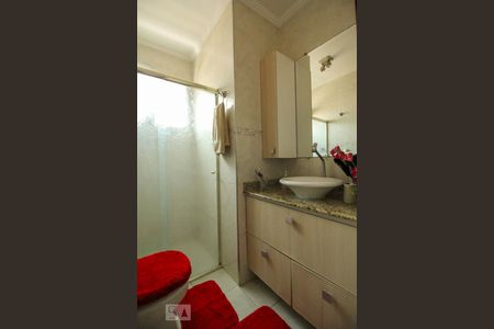 Casa à venda com 280m², 4 quartos e 5 vagasBanheiro Quarto 3 - Suíte