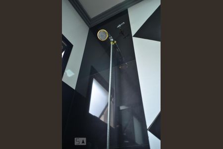 Casa à venda com 450m², 4 quartos e 6 vagasBanheiro da Suíte 4