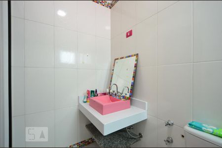 Casa à venda com 450m², 4 quartos e 6 vagasBanheiro da Suíte 3