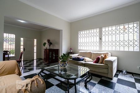 Sala de estar de casa para alugar com 3 quartos, 300m² em Parque Mandaqui, São Paulo