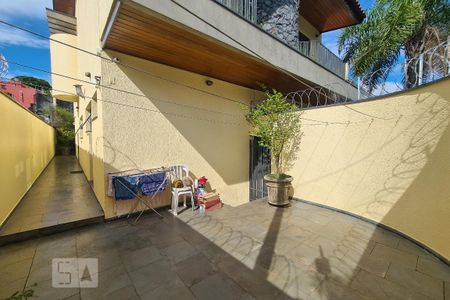 Casa para alugar com 357m², 3 quartos e 4 vagasEntrada de Serviço