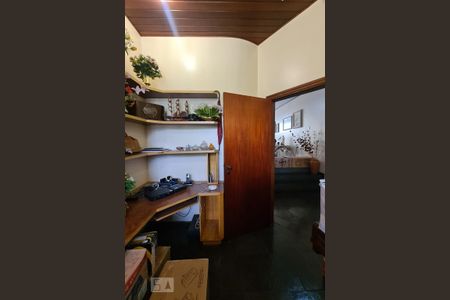 Casa para alugar com 357m², 3 quartos e 4 vagasEscritório