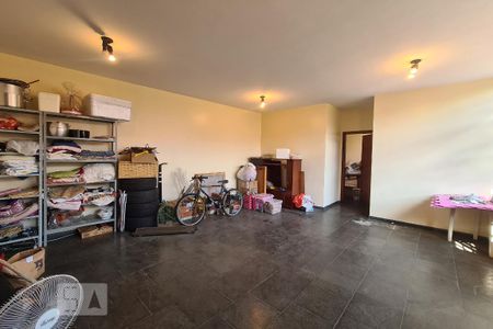 Casa para alugar com 357m², 3 quartos e 4 vagasSalão Externo