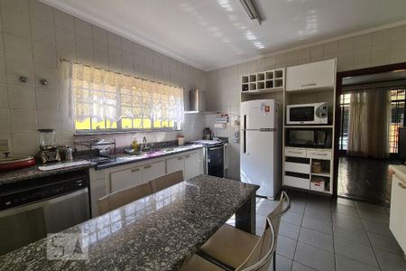 Casa para alugar com 357m², 3 quartos e 4 vagasCozinha