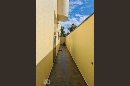 Casa para alugar com 357m², 3 quartos e 4 vagasCorredor Externo