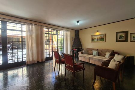 Sala 1 de casa para alugar com 3 quartos, 357m² em Vila Trujillo, Sorocaba