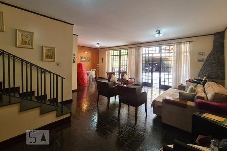 Sala 1 de casa para alugar com 3 quartos, 357m² em Vila Trujillo, Sorocaba