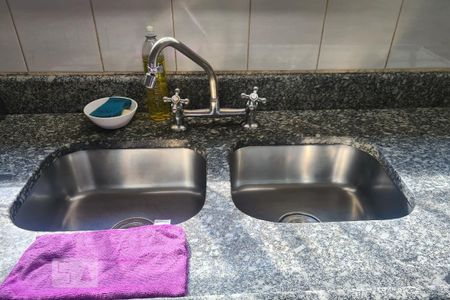 Casa para alugar com 357m², 3 quartos e 4 vagasDetalhe Cozinha