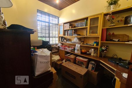 Casa para alugar com 357m², 3 quartos e 4 vagasEscritório