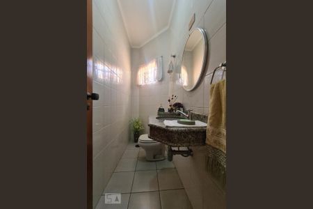 Casa para alugar com 357m², 3 quartos e 4 vagasLavabo