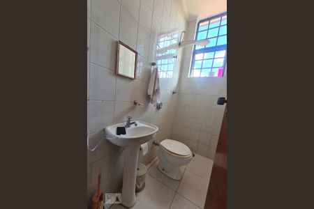 Casa para alugar com 357m², 3 quartos e 4 vagasBanheiro Externo