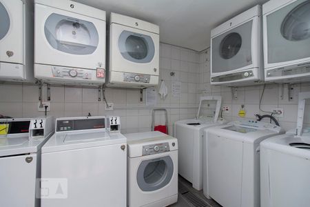 Apartamento à venda com 40m², 1 quarto e 1 vaga Apartamento à venda com 40m², 1 quarto e 1 vagaÁrea comum - Lavanderia