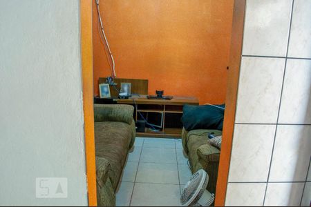 Casa à venda com 227m², 5 quartos e 2 vagas Casa à venda com 227m², 5 quartos e 2 vagasSala de TV