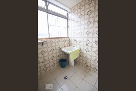 Area de Serviço de apartamento para alugar com 2 quartos, 72m² em Vila São Vicente, São Paulo