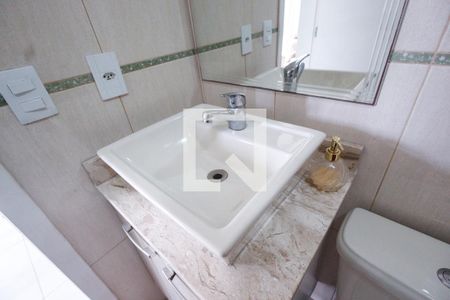 Apartamento à venda com 100m², 3 quartos e sem vaga Apartamento à venda com 100m², 3 quartos e sem vagaBanheiro de serviço