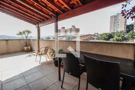 Apartamento à venda com 100m², 3 quartos e sem vaga Apartamento à venda com 100m², 3 quartos e sem vagaChurrasqueira