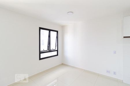 Sala de apartamento para alugar com 1 quarto, 35m² em Presidente Altino, Osasco