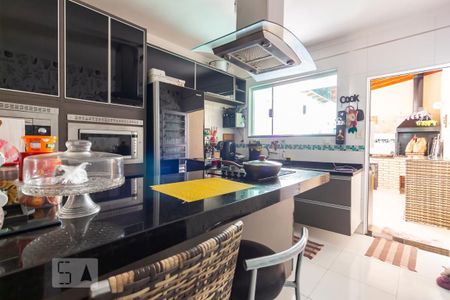Cozinha de casa à venda com 3 quartos, 150m² em Vila Yolanda, Osasco