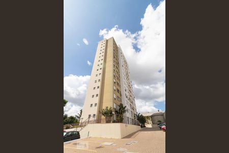 Apartamento para alugar com 54m², 2 quartos e 1 vaga Apartamento para alugar com 54m², 2 quartos e 1 vagaFachada