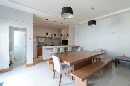 Apartamento para alugar com 54m², 2 quartos e 1 vaga Apartamento para alugar com 54m², 2 quartos e 1 vagaÁrea comum - Salão de festas