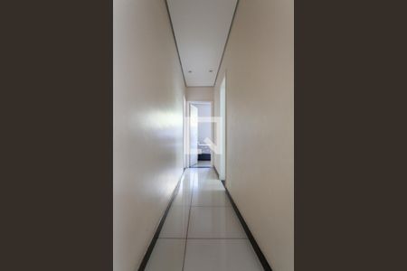 Casa à venda com 110m², 3 quartos e 1 vaga Casa à venda com 110m², 3 quartos e 1 vagaCorredor