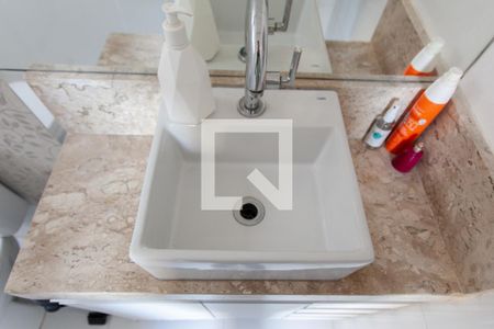 Casa à venda com 110m², 3 quartos e 1 vaga Casa à venda com 110m², 3 quartos e 1 vagaBanheiro da Suíte