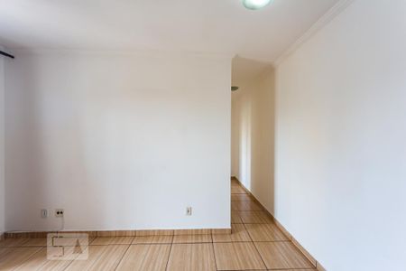 Sala de apartamento para alugar com 2 quartos, 47m² em Metalúrgicos, Osasco