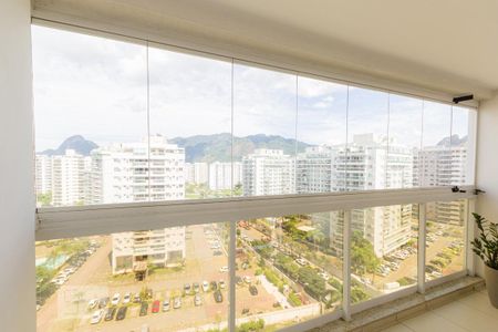 Apartamento à venda com 67m², 2 quartos e 1 vaga Apartamento à venda com 67m², 2 quartos e 1 vagaVaranda