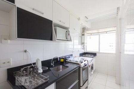 Apartamento à venda com 67m², 2 quartos e 1 vaga Apartamento à venda com 67m², 2 quartos e 1 vagaCozinha e Área de Serviço