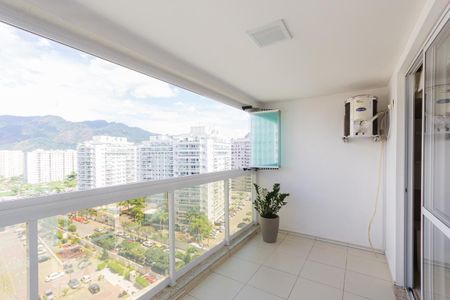 Apartamento à venda com 67m², 2 quartos e 1 vaga Apartamento à venda com 67m², 2 quartos e 1 vagaVaranda