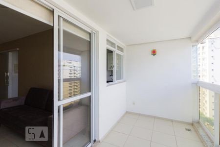 Apartamento à venda com 67m², 2 quartos e 1 vaga Apartamento à venda com 67m², 2 quartos e 1 vagaVaranda