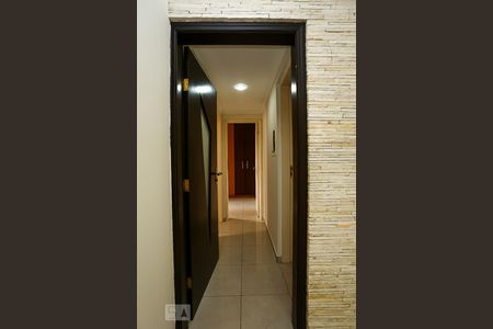 Corredor de apartamento para alugar com 2 quartos, 60m² em Vila Andrade, São Paulo
