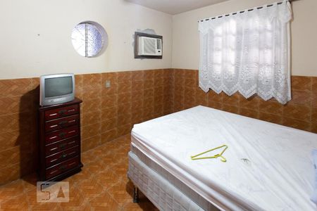 Casa à venda com 732m², 3 quartos e 5 vagas Casa à venda com 732m², 3 quartos e 5 vagasQuarto 2