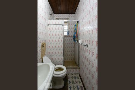 Casa à venda com 732m², 3 quartos e 5 vagas Casa à venda com 732m², 3 quartos e 5 vagasBanheiro Social