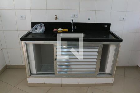 Cozinha de apartamento para alugar com 1 quarto, 50m² em Jardim Santos Dumont, São Paulo