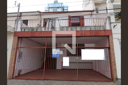 Casa à venda com 225m², 4 quartos e 2 vagasFachada