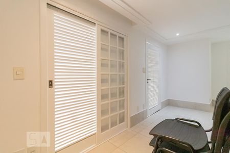 Casa para alugar com 290m², 3 quartos e 2 vagasQuarto de Serviço