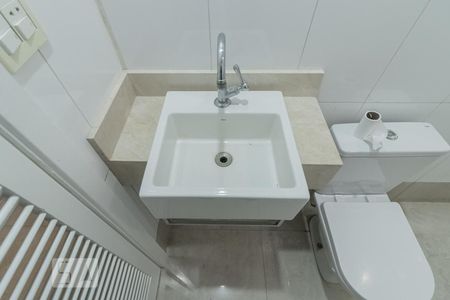 Casa para alugar com 290m², 3 quartos e 2 vagasBanheiro de Serviço