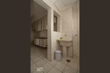 Apartamento para alugar com 110m², 3 quartos e 2 vagas Apartamento para alugar com 110m², 3 quartos e 2 vagasÁrea de Serviço