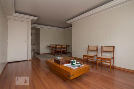 Apartamento para alugar com 110m², 3 quartos e 2 vagas Apartamento para alugar com 110m², 3 quartos e 2 vagasSala