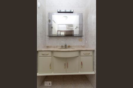 Apartamento para alugar com 110m², 3 quartos e 2 vagas Apartamento para alugar com 110m², 3 quartos e 2 vagasBanheiro Suíte - Armários