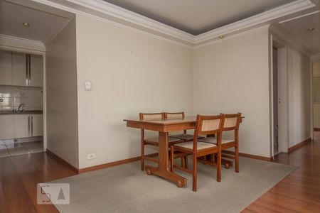 Apartamento para alugar com 110m², 3 quartos e 2 vagas Apartamento para alugar com 110m², 3 quartos e 2 vagasSala