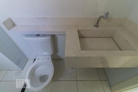 Apartamento à venda com 42m², 2 quartos e sem vaga Apartamento à venda com 42m², 2 quartos e sem vagaDetalhe banheiro