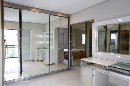 Apartamento à venda com 256m², 2 quartos e 4 vagasCloset da suite