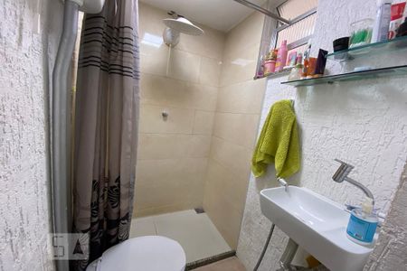 Casa à venda com 90m², 2 quartos e 2 vagasBanheiro
