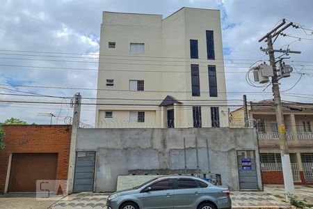 Apartamento para alugar com 55m², 2 quartos e sem vaga Apartamento para alugar com 55m², 2 quartos e sem vagaFachada