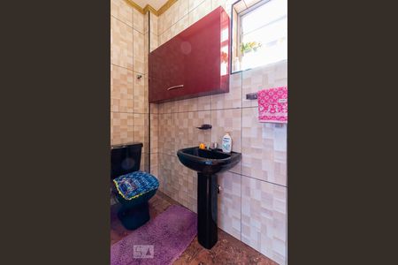 Lavabo de casa para alugar com 3 quartos, 267m² em Jardim Miriam, São Paulo