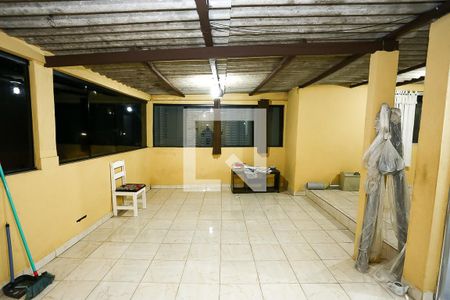Casa para alugar com 200m², 3 quartos e 1 vagavaranda