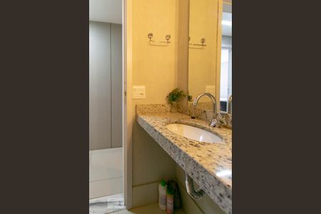 Lavabo de apartamento à venda com 3 quartos, 156m² em Indaiá, Belo Horizonte