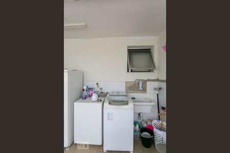 Apartamento para alugar com 156m², 3 quartos e 4 vagas Apartamento para alugar com 156m², 3 quartos e 4 vagasÁrea de Serviço
